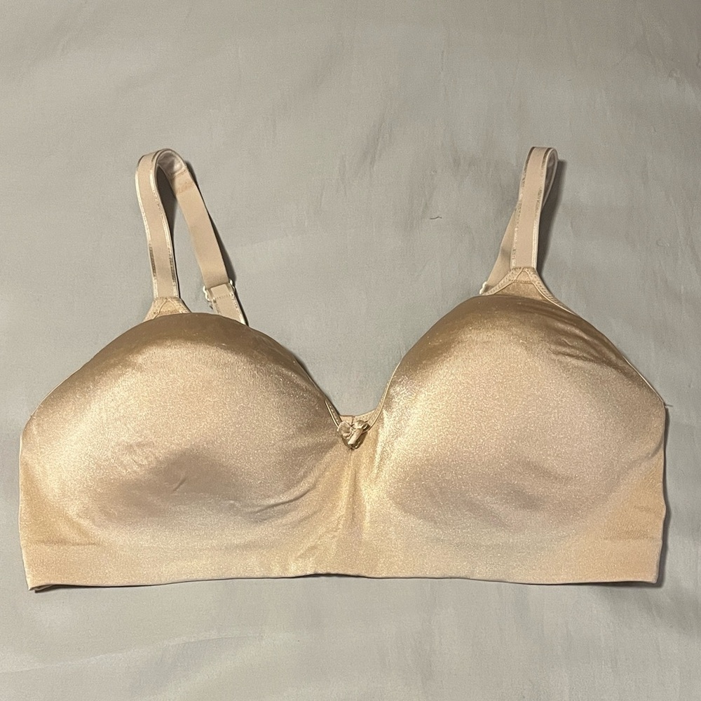 Breezies Elegant Cream Women's Bra wirefree sleek shine finish full coverage 42C